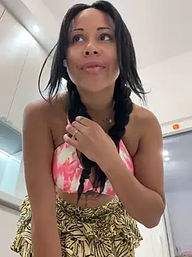 HaileyDiana online show from July 27, 8:11 am