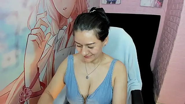 AllysonMilf69 online show from November 10, 8:37 pm