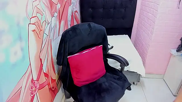 AllysonMilf69 online show from July 27, 3:09 pm