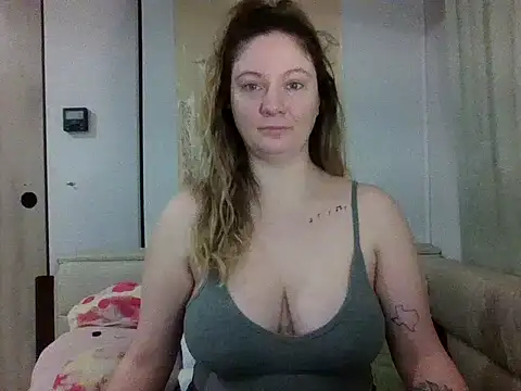 emerieskye20 online show from January 11, 4:45 pm