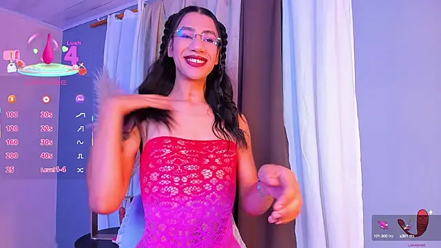 Snapshot of sofiaa_grey_ chatting on October 7, 1:26 pm sofiaa grey online show from October 7, 1:26 pm