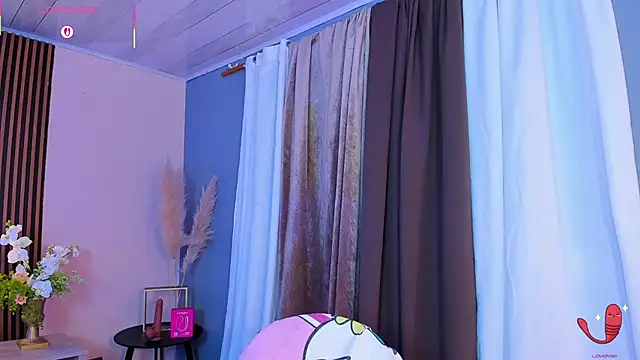 sofiaa grey  online show from October 20, 2:53 pm