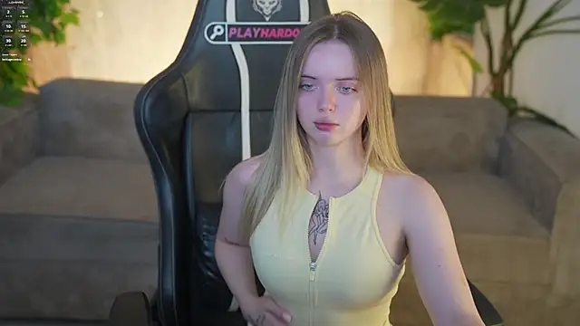Cassy-Celestial  online show from June 28, 7:37 am