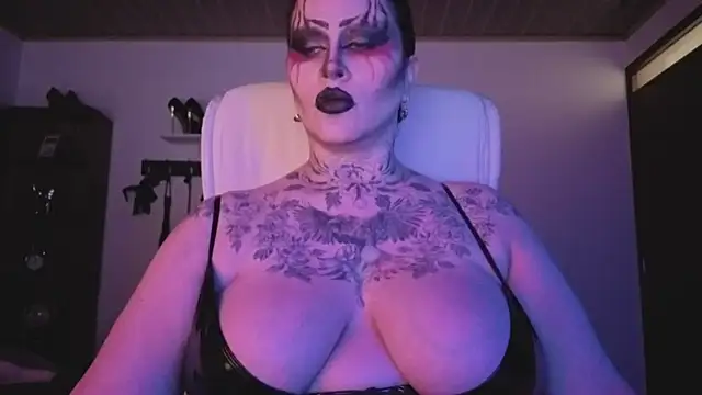 Snapshot of Olivia_seex chatting on October 8, 2:32 pm Olivia seex online show from October 8, 2:32 pm