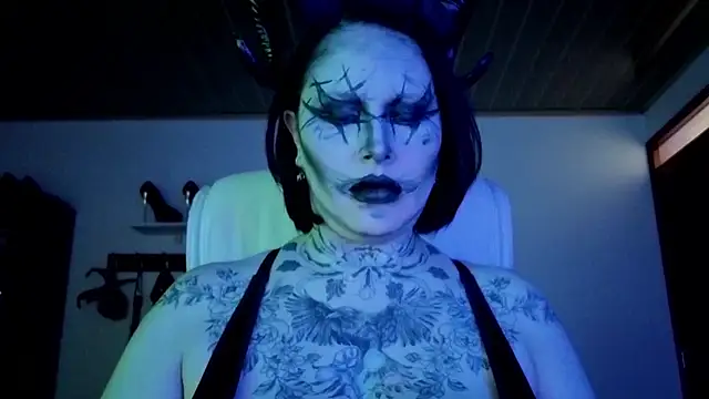 Snapshot of Olivia_seex chatting on October 6, 2:12 pm Olivia seex online show from October 6, 2:12 pm