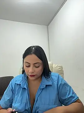 Sol biglips online show from June 5, 4:13 pm
