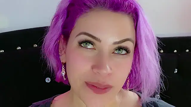 Natalia Montoya online show from July 28, 3:21 pm