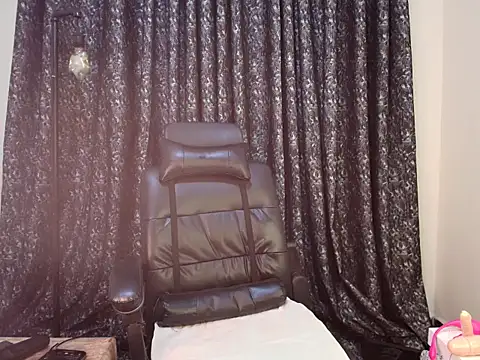 ebony shilly3 online show from September 29, 11:10 pm