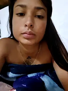 Bonnie Clydeee online show from February 17, 1:21 pm