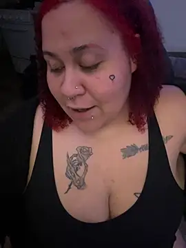 Juicyjordie online show from June 18, 4:47 am