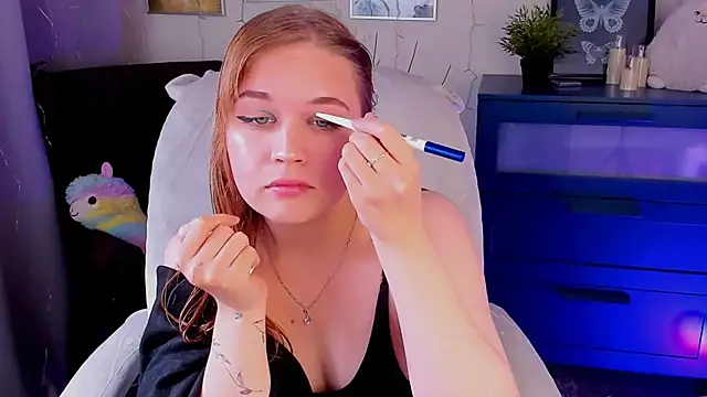 AlicePopsy online show from November 18, 12:28 pm