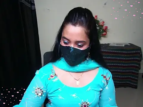 Arushisingh8888 online show from November 30, 1:04 pm