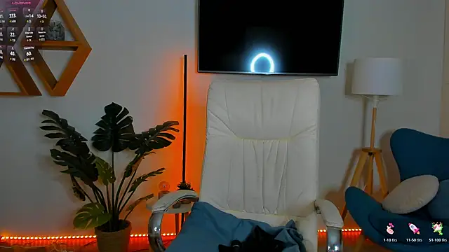 Micky  love online show from March 9, 8:56 pm