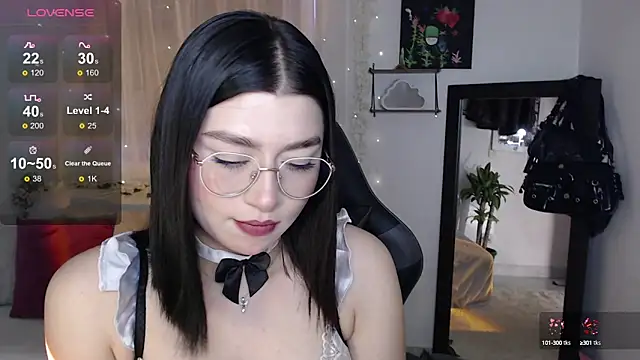 mily thomson b  online show from September 8, 9:36 pm