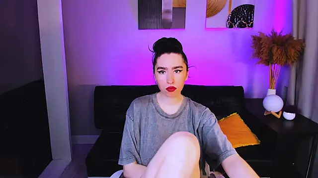 Lily xBabe online show from July 9, 2:30 pm