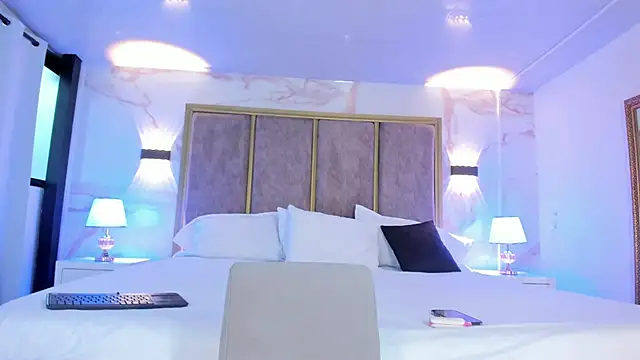 PaulinaDuarte online show from February 5, 12:19 pm