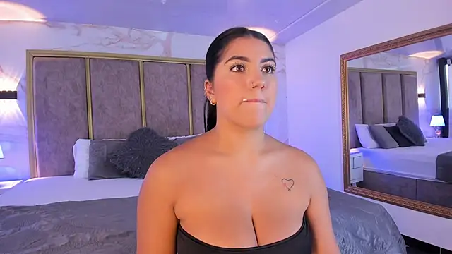 PaulinaDuarte online show from September 11, 12:27 pm