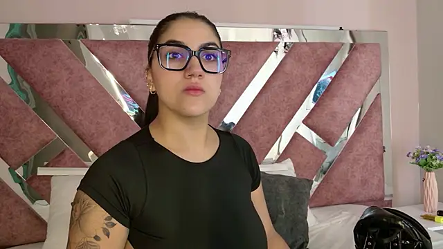 PaulinaDuarte online show from July 18, 12:51 pm