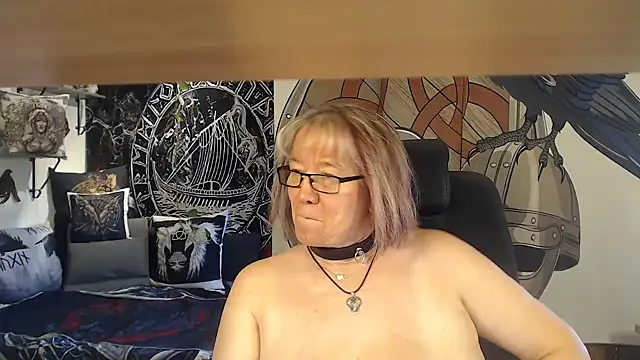 TittenMichelle online show from June 21, 9:35 am