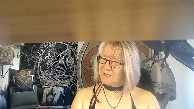 Snapshot of TittenMichelle chatting on September 24, 8:46 am TittenMichelle online show from September 24, 8:46 am