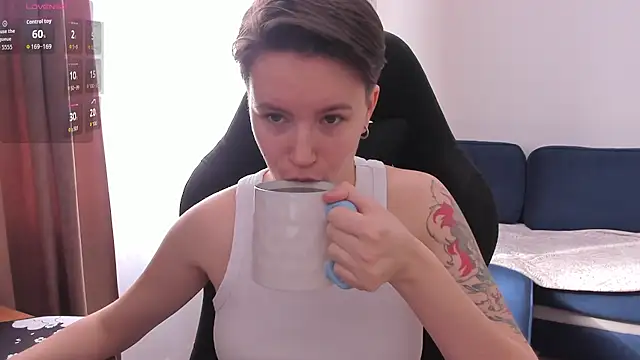 JessieFlower online show from March 7, 8:10 am