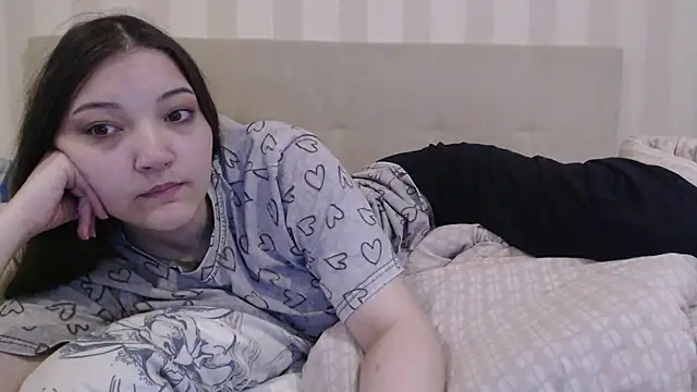 AlisaDevis online show from May 23, 5:06 am