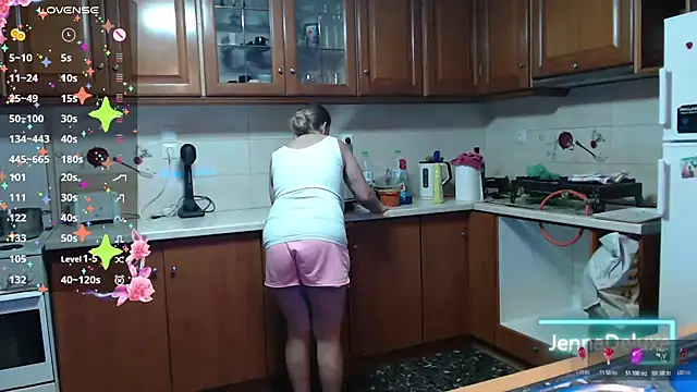 JennaDeluxe online show from June 13, 2:58 pm