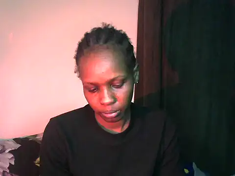 Snapshot of Bella_cute01 chatting on October 7, 12:26 am Bella cute01 online show from October 7, 12:26 am