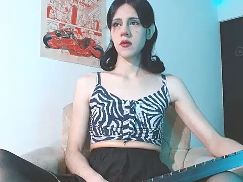 lucydreamm online show from June 26, 1:07 am
