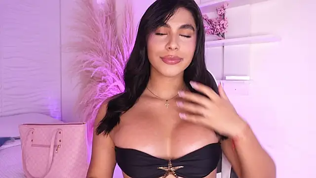 IsabelleFoxx  online show from July 10, 4:57 am