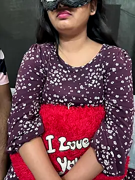 Snapshot of Magical-Couple-telugu chatting on October 8, 12:53 pm Magical-Couple-telugu online show from October 8, 12:53 pm