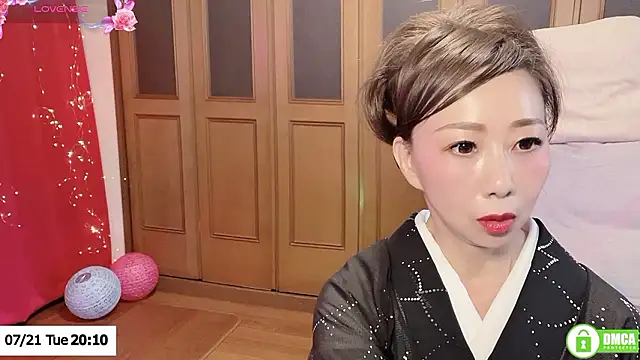 ERIKA-JP-168130 online show from July 21, 11:11 am