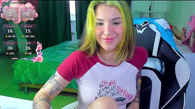 folinskayyya online show from July 18, 6:28 am
