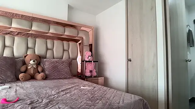 candy-sam28 online show from February 26, 8:19 pm