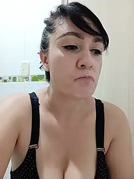 taalia online show from July 29, 1:05 am