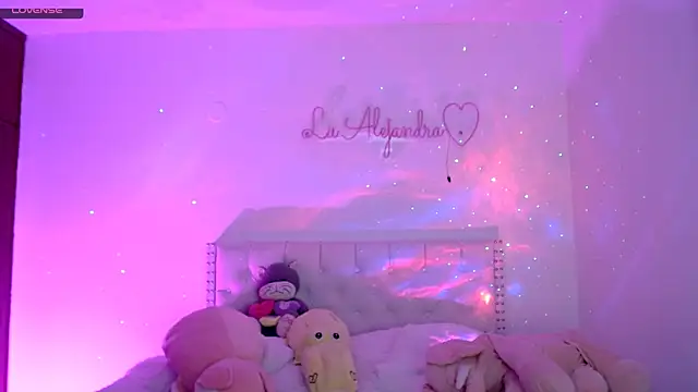 Snapshot of alee_lenoxx chatting on September 12, 2:45 am alee lenoxx online show from September 12, 2:45 am