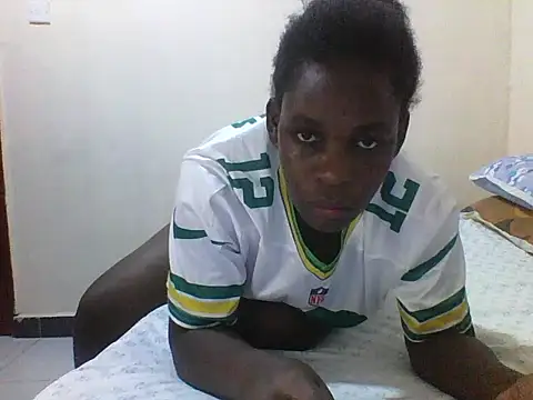 princess-cutie12 online show from October 5, 1:05 pm