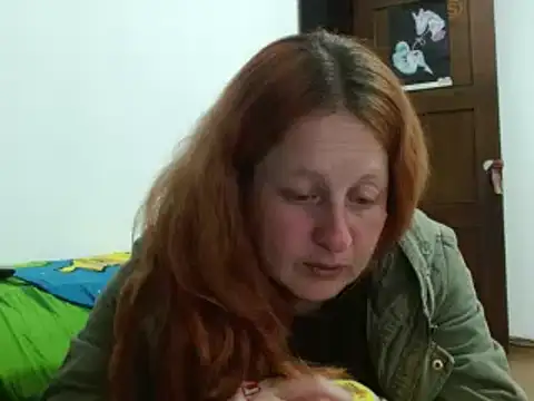 ViioletaMora online show from November 5, 1:00 am