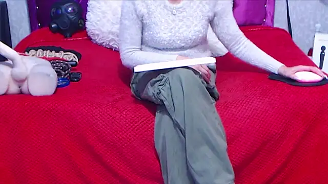 Snapshot of AyshaScott chatting on September 15, 5:20 pm AyshaScott online show from September 15, 5:20 pm