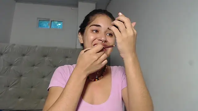Snapshot of Melody_phillips2 chatting on October 2, 3:17 pm Melody phillips2 online show from October 2, 3:17 pm