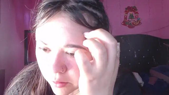 NikkiRous  online show from September 22, 1:53 pm