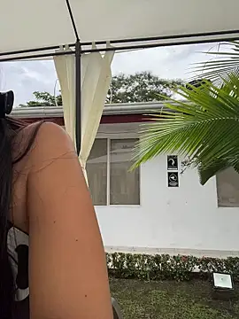 Snapshot of Ema_azel chatting on October 18, 1:58 pm Ema azel online show from October 18, 1:58 pm