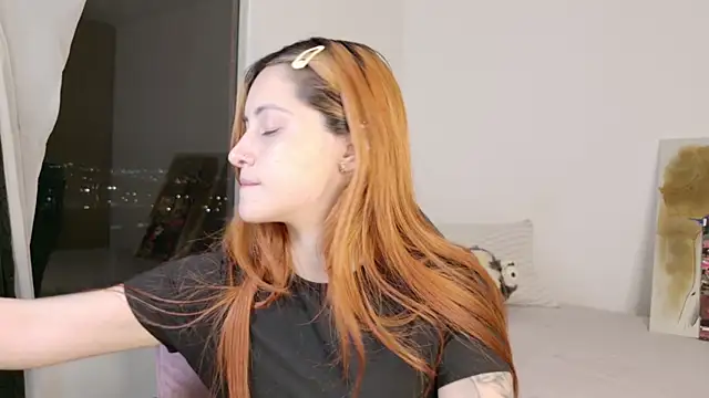 annie mora online show from August 6, 3:24 am