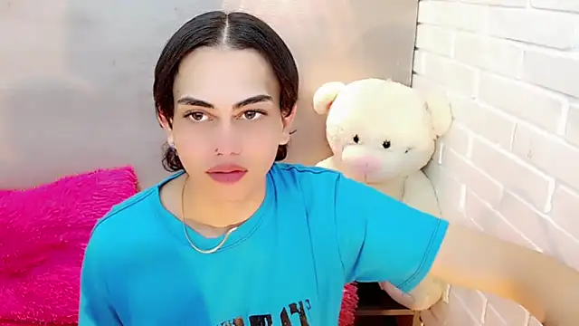 Daniela Pink  online show from November 25, 7:36 pm