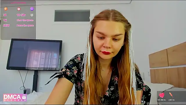 Molly sweetie online show from May 13, 6:41 am