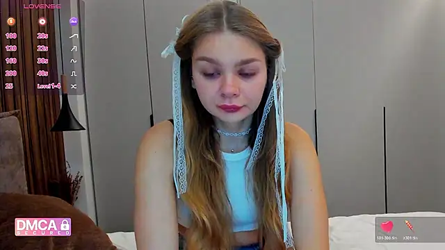 Molly sweetie online show from November 12, 7:17 am