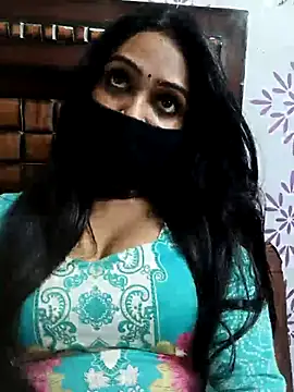 Yours-Bebo online show from August 1, 7:05 pm