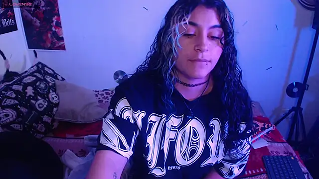 Snapshot of abril666 chatting on October 17, 6:22 pm abril666 online show from October 17, 6:22 pm