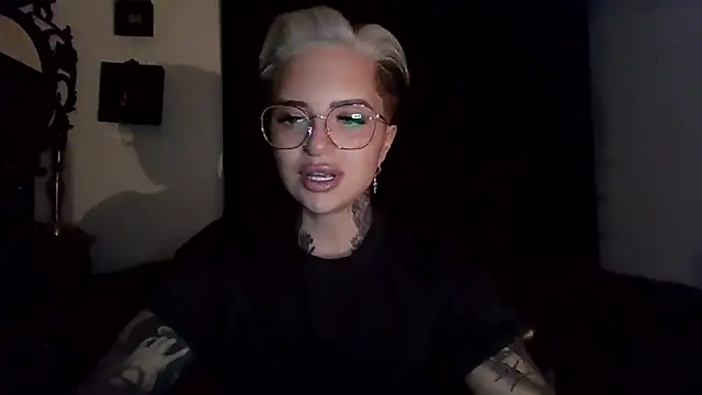 Rubyrichhxo online show from September 12, 9:00 pm