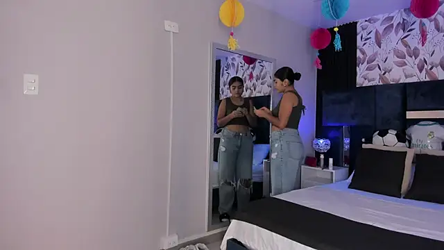 GiselOrtiz online show from July 3, 9:15 am